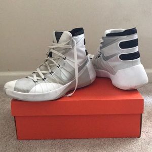 Mens Nike Hyperdunks 2015 size 11.5